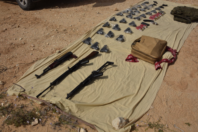כלי הנשק שנתפסו (צילום: דוברות המשטרה)