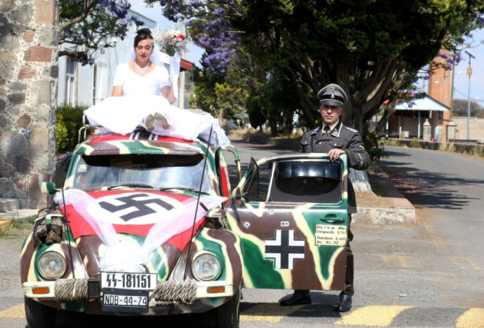 חתונה בקונספט נאצי אנטישמי מזעזעת את העולם (צילום: טוויטר)