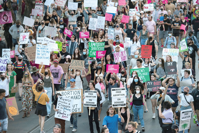הפגנה בארה"ב למען הזכות להפלות (צילום: רויטרס)