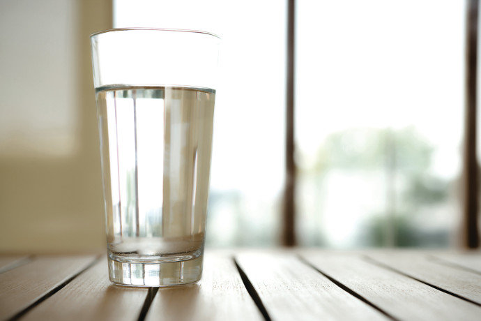 כוס מים (צילום: אינגאימג')