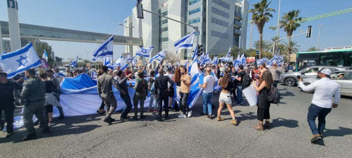 המחאה נגד הרפורמה המשפטית בחיפה