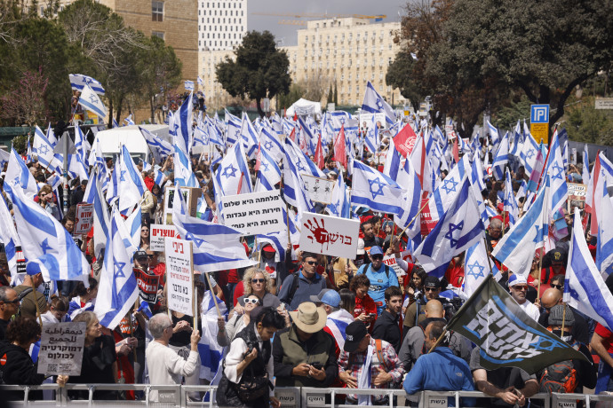 המחאה נגד הרפורמה המשפטית מחוץ לכנסת