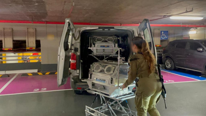 העברת אינקובטורים מבית חולים ישראלי לבית חולים שיפאא’