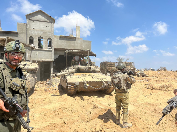 לוחמי צה"ל בציר נצרים