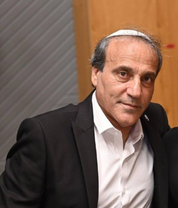 מיכאל (מיקי) נחום