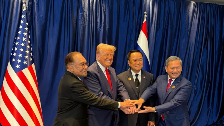מנהיגי תאילנד, קמבודיה ונשיא ארה"ב דונלד טראמפ (צילום: שימוש לפי סעיף 27א')