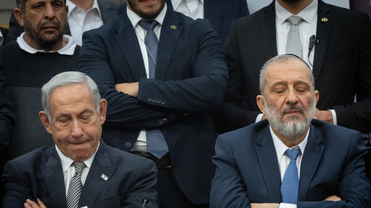 אריה דרעי, בנימין נתניהו (צילום: יונתן זינדל, פלאש 90)