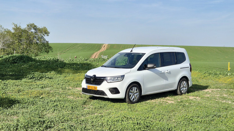 רנו קנגו החדש (צילום: רמי גלבוע)