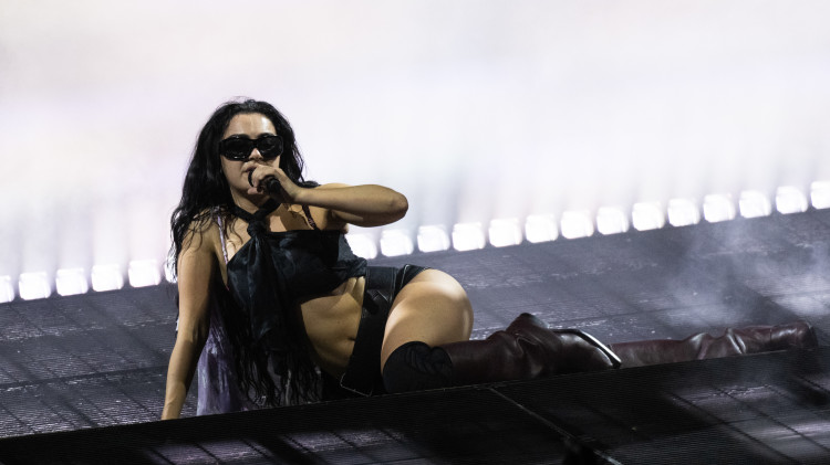 Charli XCX (צילום:  Harry Durrant/Getty Images)