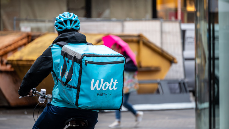 שליח וולט - אילוסטרציה (צילום: שאטרסטוק)