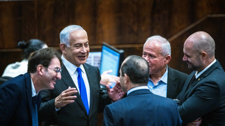 בנימין נתניהו וחברי הליכוד (צילום: אוליבר פיטוסי, פלאש 90)