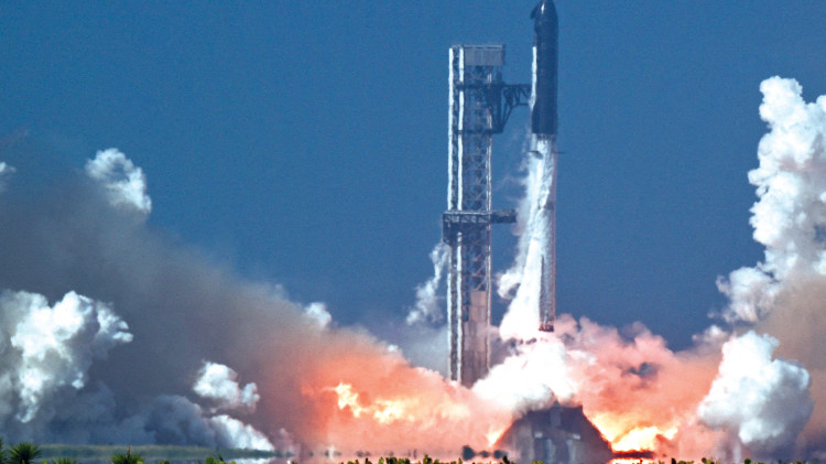 שיגור של SpaceX (צילום: רויטרס)
