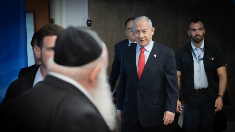 בנימין נתניהו, יצחק גולדקנופף (צילום: חיים גולדברג, פלאש 90)