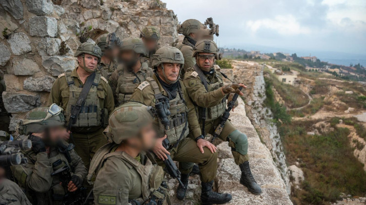 אייל זמיר במבצר הבופור בלבנון (צילום: דובר צהל)