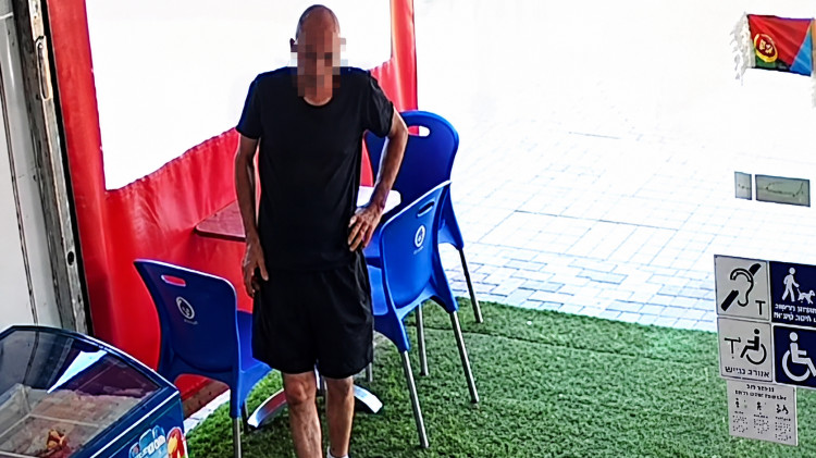 החשוד ברצח יאניס ישובייב (צילום: מצלמות אבטחה)