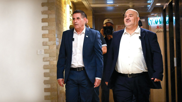 מנסור עבאס יואב סגלוביץ נצרת אוגוסט 2026 (צילום: מיכאל גלעדי)