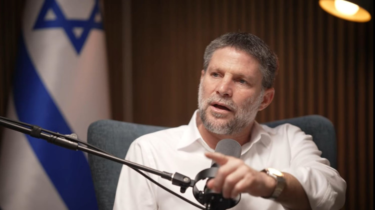 בצלאל סמוטריץ' בפודקאסט של "אהרון ידיעות" (צילום: צילום מסך יוטיוב)