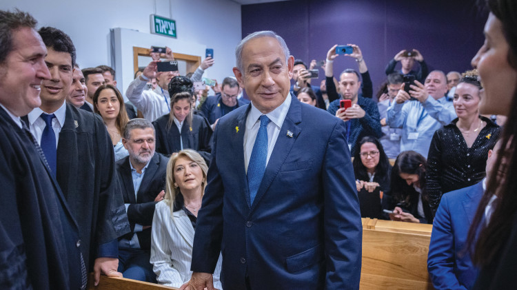בנימין נתניהו בבית המשפט (צילום: חיים גולדברג, פלאש 90)