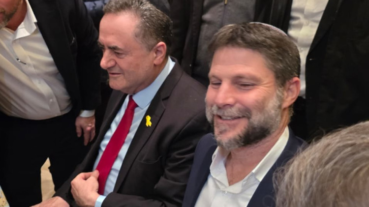 בצלאל סמוטריץ' וישראל כ"ץ (צילום: ירון קדושים)