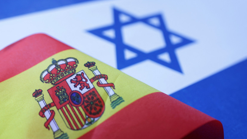 דגל ישראל, דגל ספרד (צילום:  REUTERS/Dado Ruvic/Illustration)