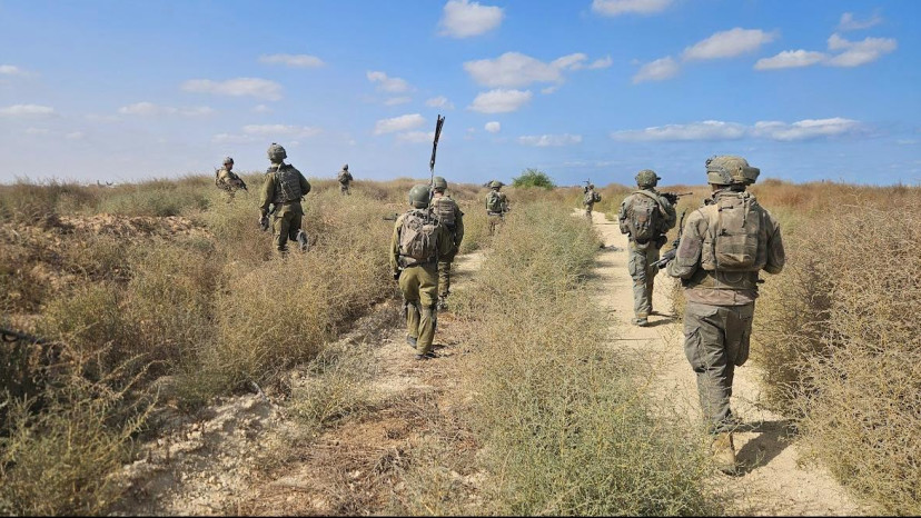 פעילות כוחות צוות הקרב של חטיבת הראל במרחב הקו הצהוב בח'אן יונס (צילום: דובר צה"ל)