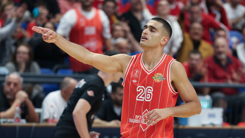 שחקן הפועל תל אביב ים מדר (צילום: דני מרון)