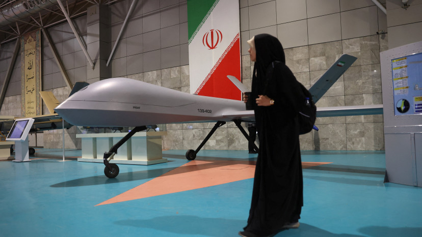 מל"ט איראני שהוצג בתערוכה (צילום: רויטרס)