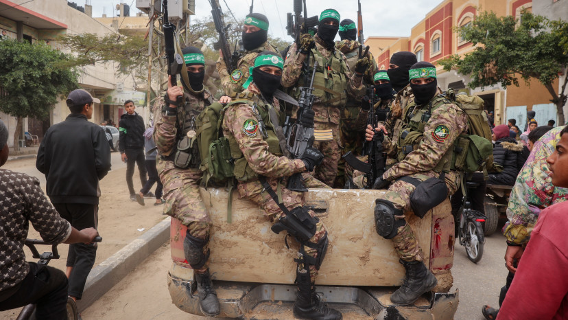 מחבלי חמאס (צילום: EYAD BABA/AFP via Getty Images)