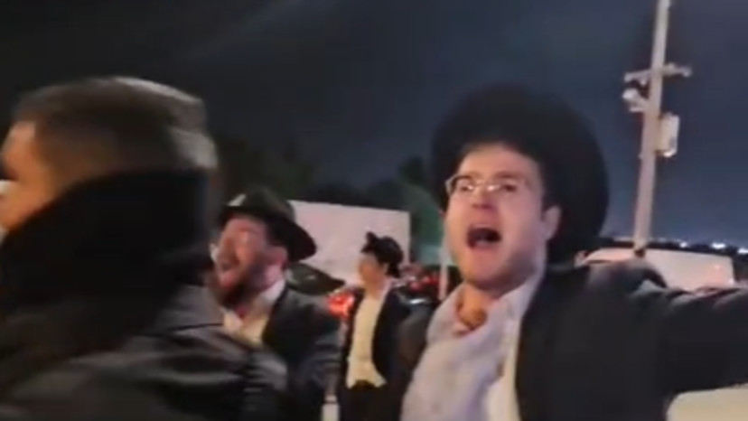 הפגנת חרדים באשקלון (צילום: צילום מסך רשתות חברתיות לפי חוק 27א לזכויות יוצרים)