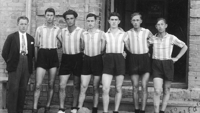 ספורטאים ממועדון חשמונאי לבוב, 1930-39 (צילום: הארכיון הלאומי הפולני)
