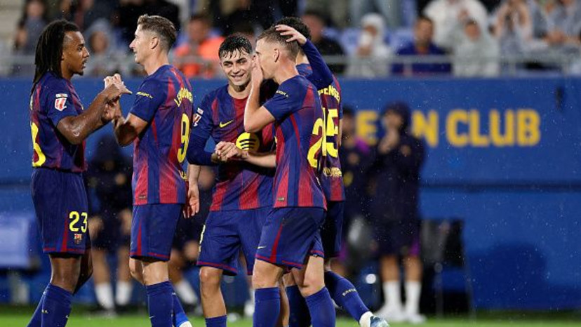 שחקני ברצלונה חוגגים (צילום: Getty images)