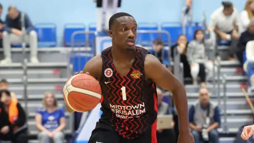 עוד ערב שגרתי. הארפר (צילום: דני מרון)