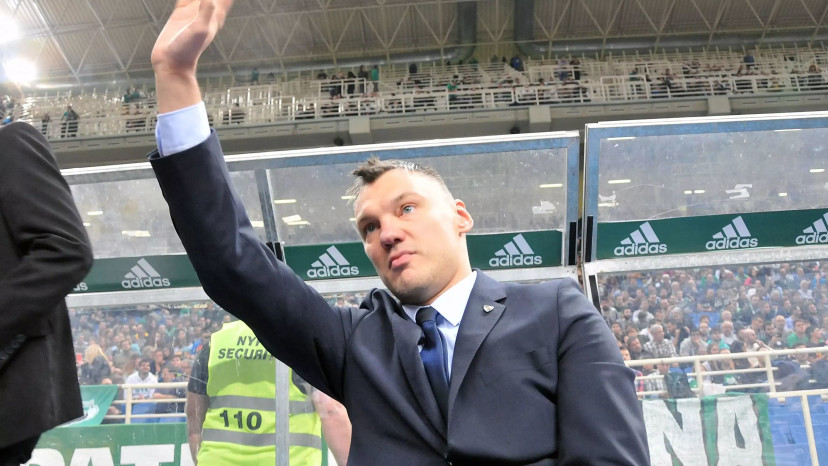 מאמן ז'לגיריס קובנה שאראס יאסיקבצ'יוס עם סרחיו רודריגס, ריאל מדריד (צילום: GettyImages)