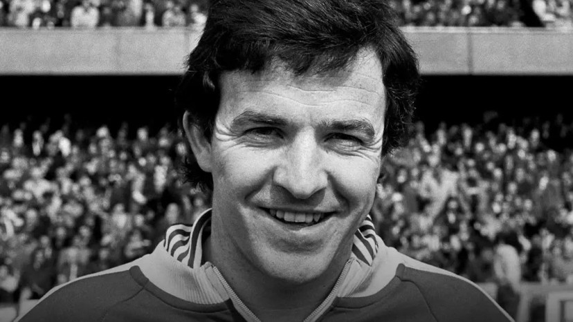 ג'ון רוברטסון (צילום: אתר רשמי, נוטינגהאם פורסט)