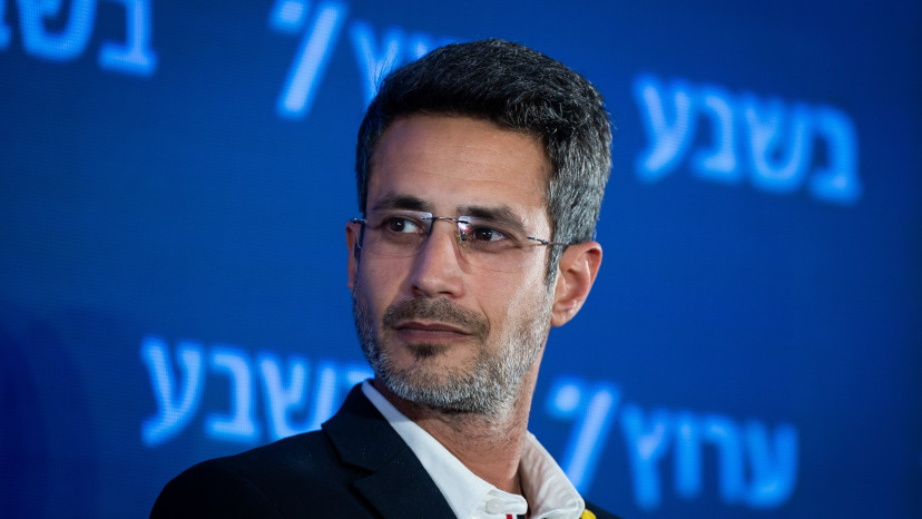 ראש עיריית קריית שמונה, אביחי שטרן (צילום: יונתן זינדל, פלאש 90)