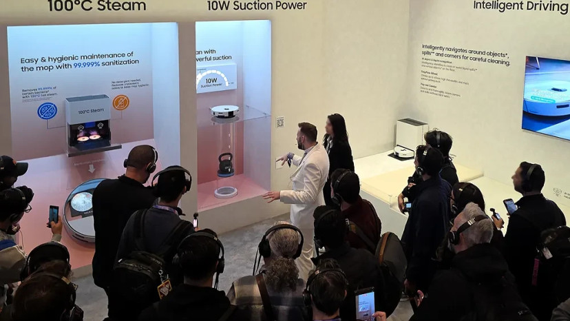 סמסונג Bespoke AI Jet Bot Steam Ultra (צילום: יחצ)