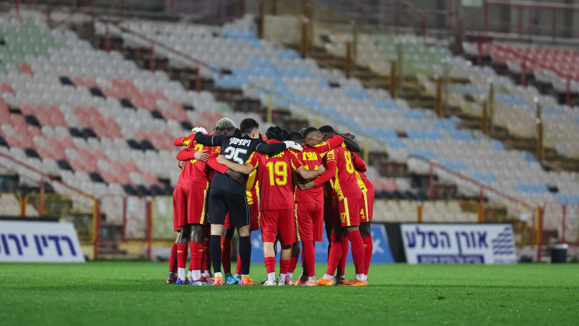 שחקני מ.ס. אשדוד (צילום: לירון מולדובן)