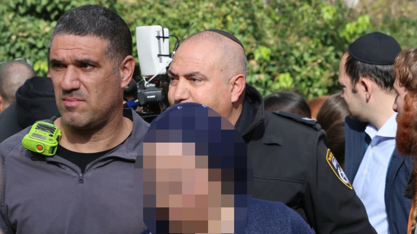 אחת הגננות בזירה בירושלים (צילום: מרק ישראל סלם)