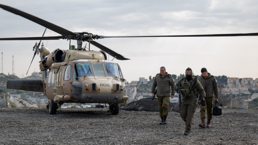 חיילי צה"ל והרמטכ"ל בשטח (צילום: דובר צה"ל)