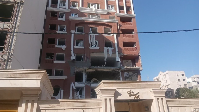 פיצוץ בבניין בבנדר עבאס באיראן  (צילום: רשתות ערביות, שימוש לפי סעיף 27 א')