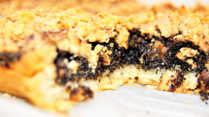 עוגת פרג מבצק פריך (צילום: פסקל פרץ-רובין)