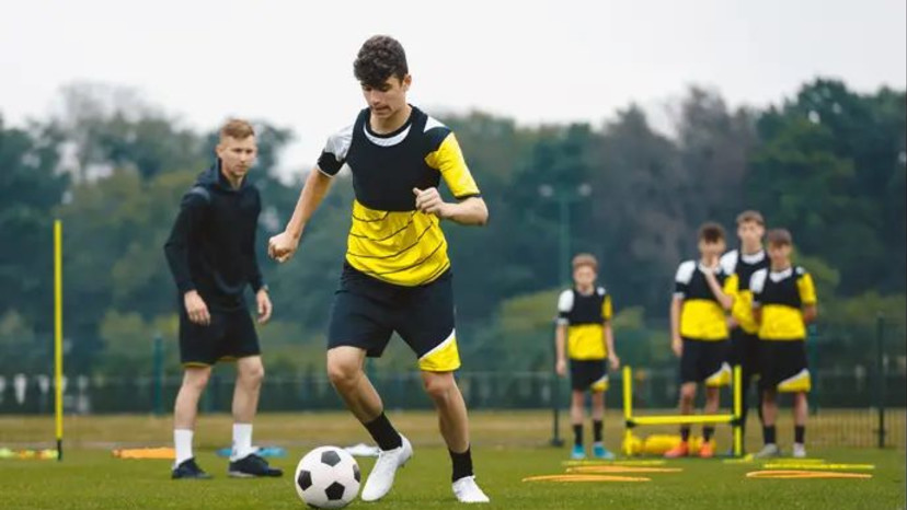 לומדים לעמוד נכון במקום להעז (צילום: ShutterStock)