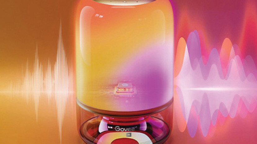 מבחוץ זה נראה כמו עוד מנורת שולחן רגילה, אבל בפנים מסתתר רמקול JBL (צילום: יח"צ)