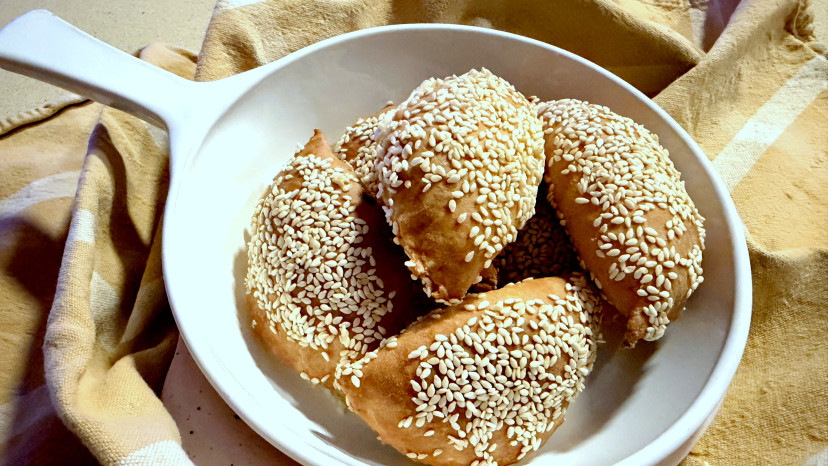 כיסוני גבינה (בורקיטס) (צילום: פסקל פרץ-רובין)