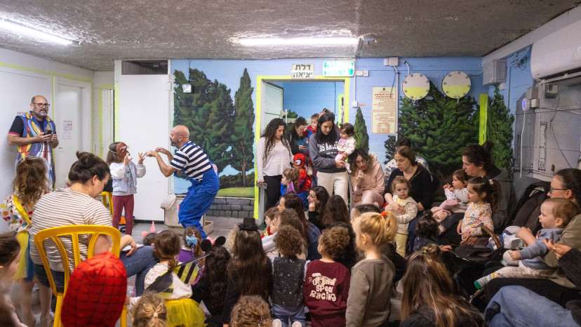 להפוך את הממ"ד לבית ספר למיליונרים צעירים (צילום: מרים אלסטר פלאש 90)