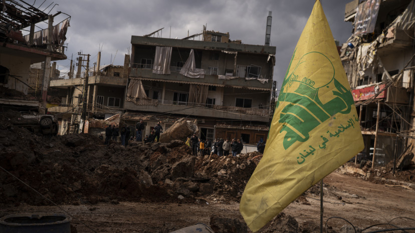 דגל חיזבאללה (צילום: Adri Salido/Getty Images)