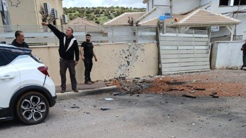 פגיעת רסיס בגליל (צילום: קובי דהן, מרום הגליל)