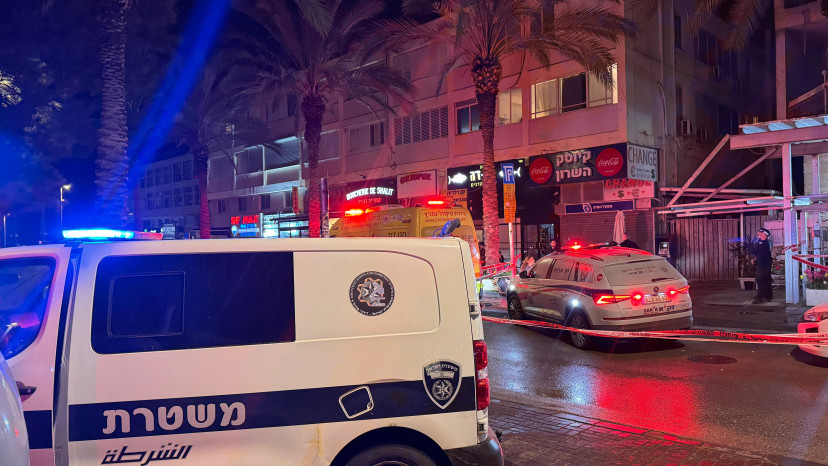 הזירה בהרצליה (צילום: דוברות המשטרה)