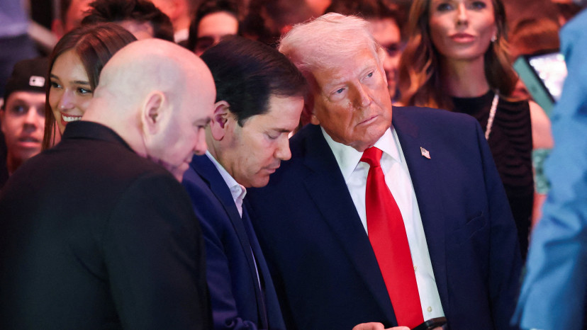 טראמפ ורוביו במהלך הקרב  (צילום: רויטרס)