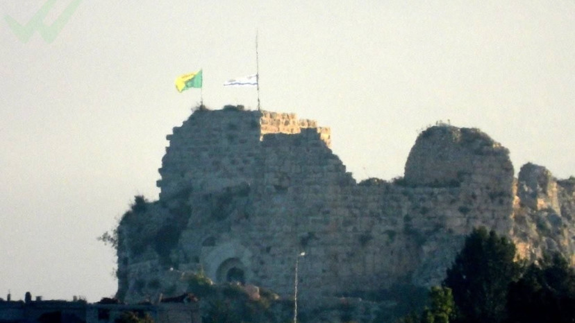 דגל ישראל ודגל גולני על מוצב הבופור בלבנון (צילום: דובר צה"ל)